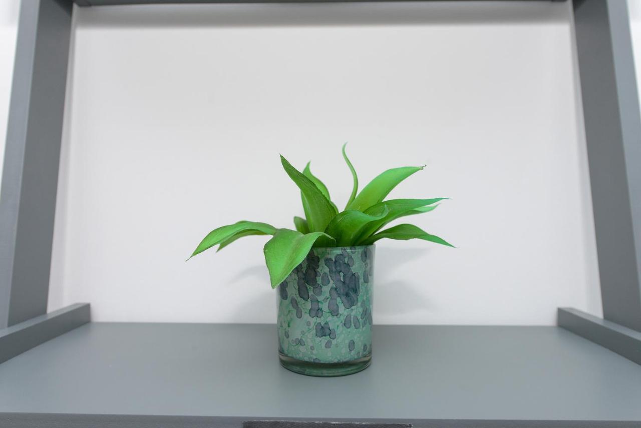 Adbolton House - Sleek, Stylish, Brand New & Carbon Apartamento