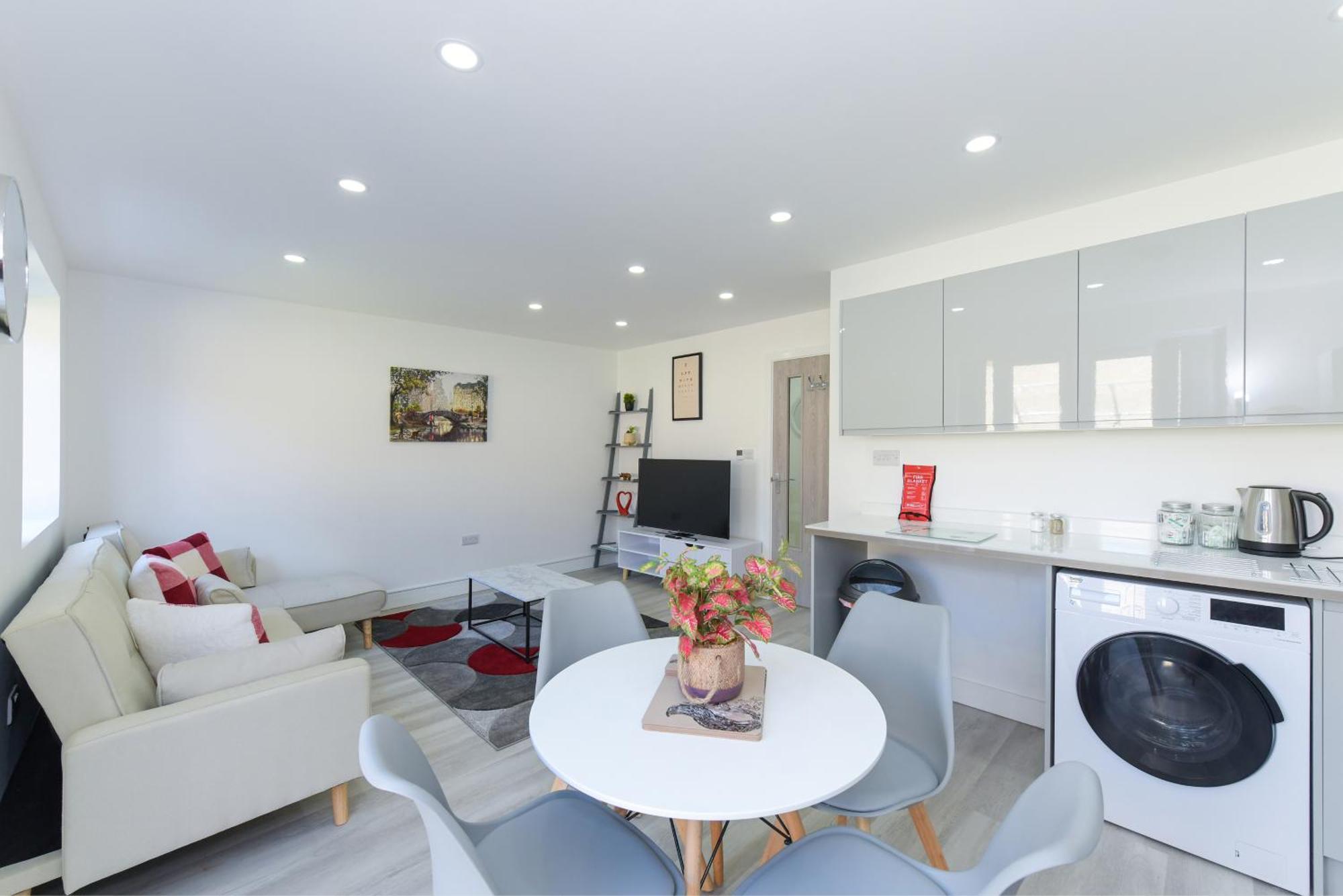 Adbolton House - Sleek, Stylish, Brand New & Carbon Apartamento